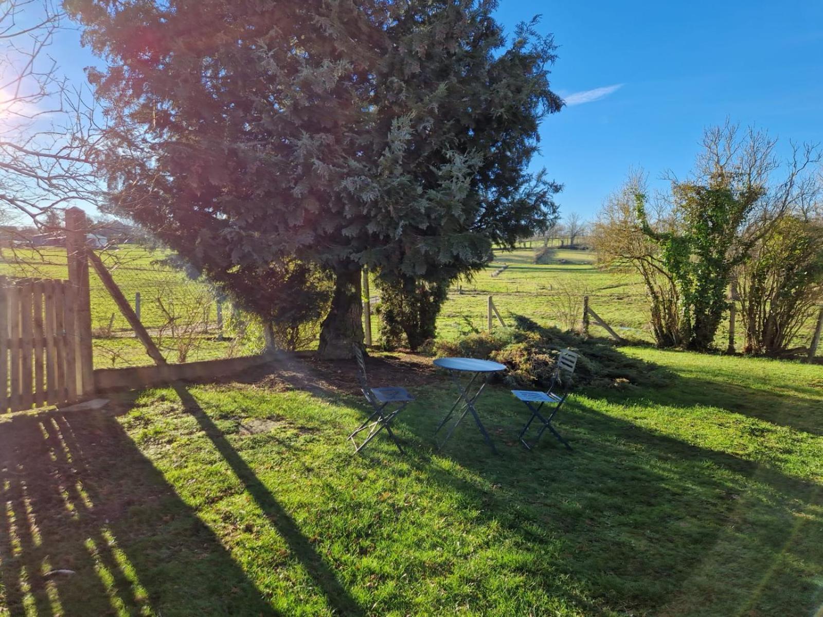 Villa La Campagne à Dontreix Extérieur photo